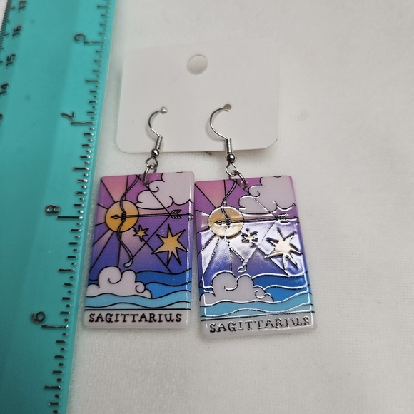 Women's Horoscope Sagittarius Tarot Card Square Pierced Earrings Colorful NWOT - Picture 3 of 6